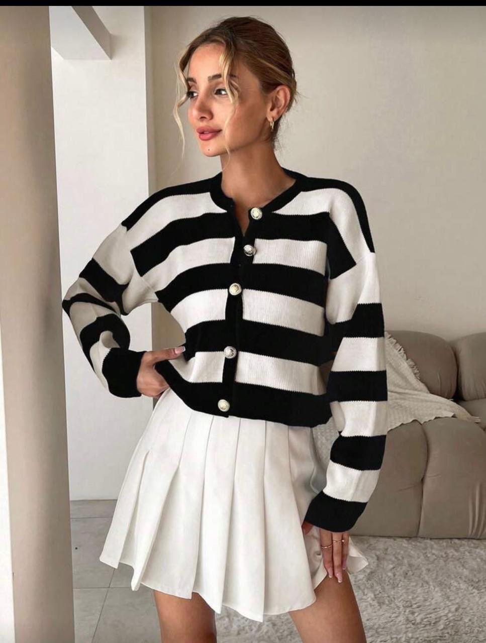 Pull Rayé à Boutons Chic