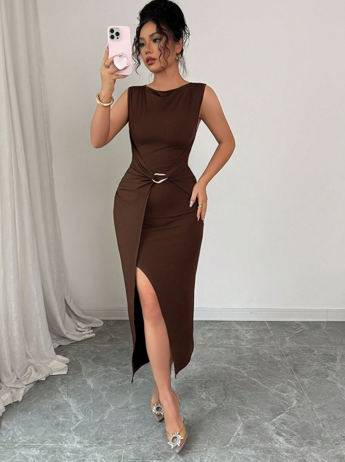 Robe marron chic